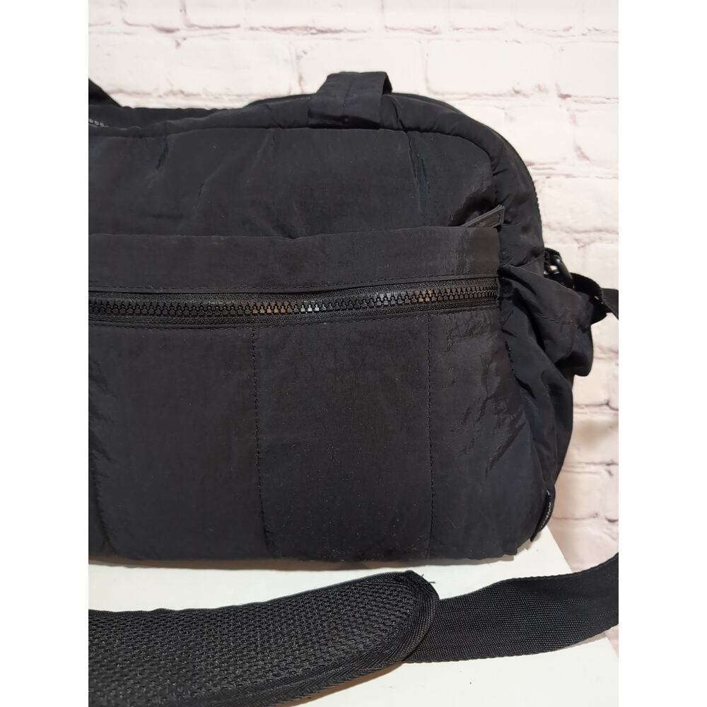 BAGSMART Gym Bag for Women, Duffle Bag for Travel with Wet Pocket, Lightweight - Picture 3 of 16